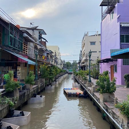 Bangkok Neighborhood Hostel Exterior foto