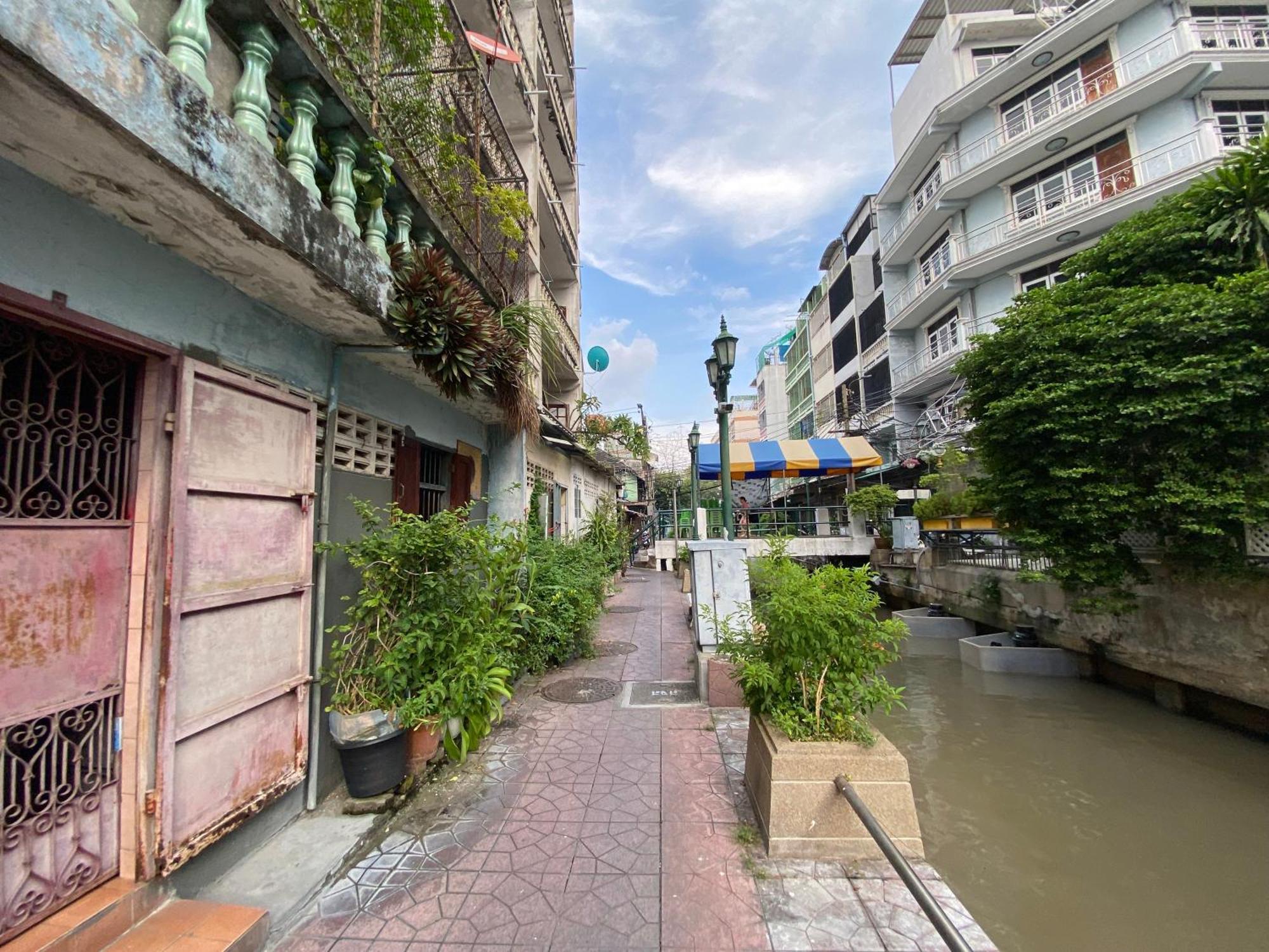 Bangkok Neighborhood Hostel Exterior foto